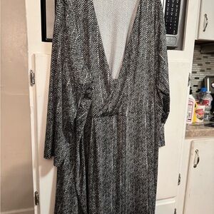 Roaman's Size 34W Black and White Chevron Dress